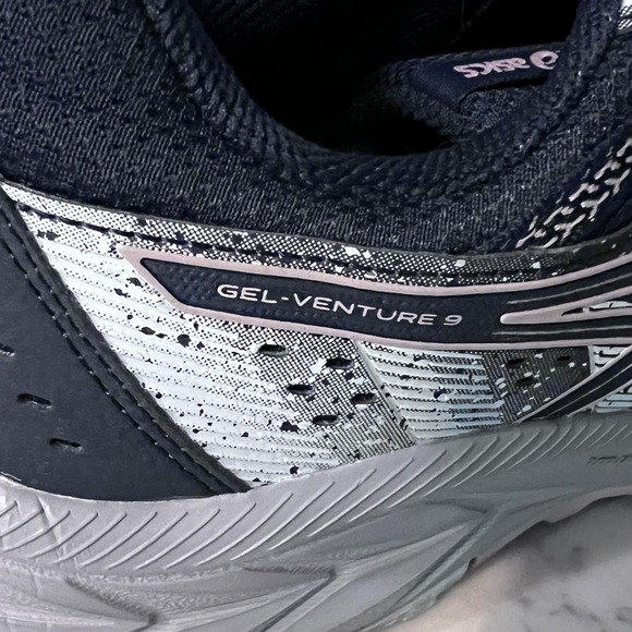 Asics GEL-Venture 9 Women's Trail Running Shoes Navy Athletic Sneakers Size 10.5 - Picture 3 of 11